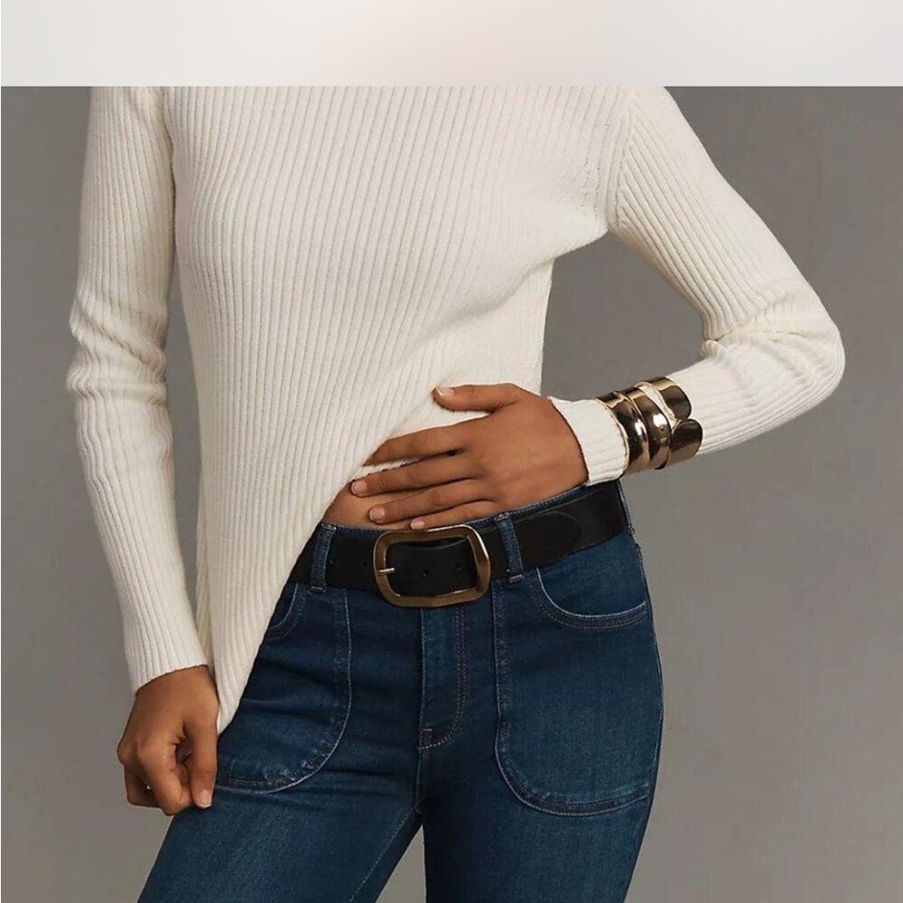 Anthropologie Pilcro low rise The Icon Flare Jeans 33T Dark Wash